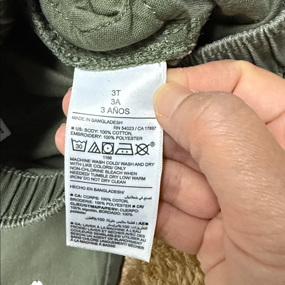Old Navy classic pull